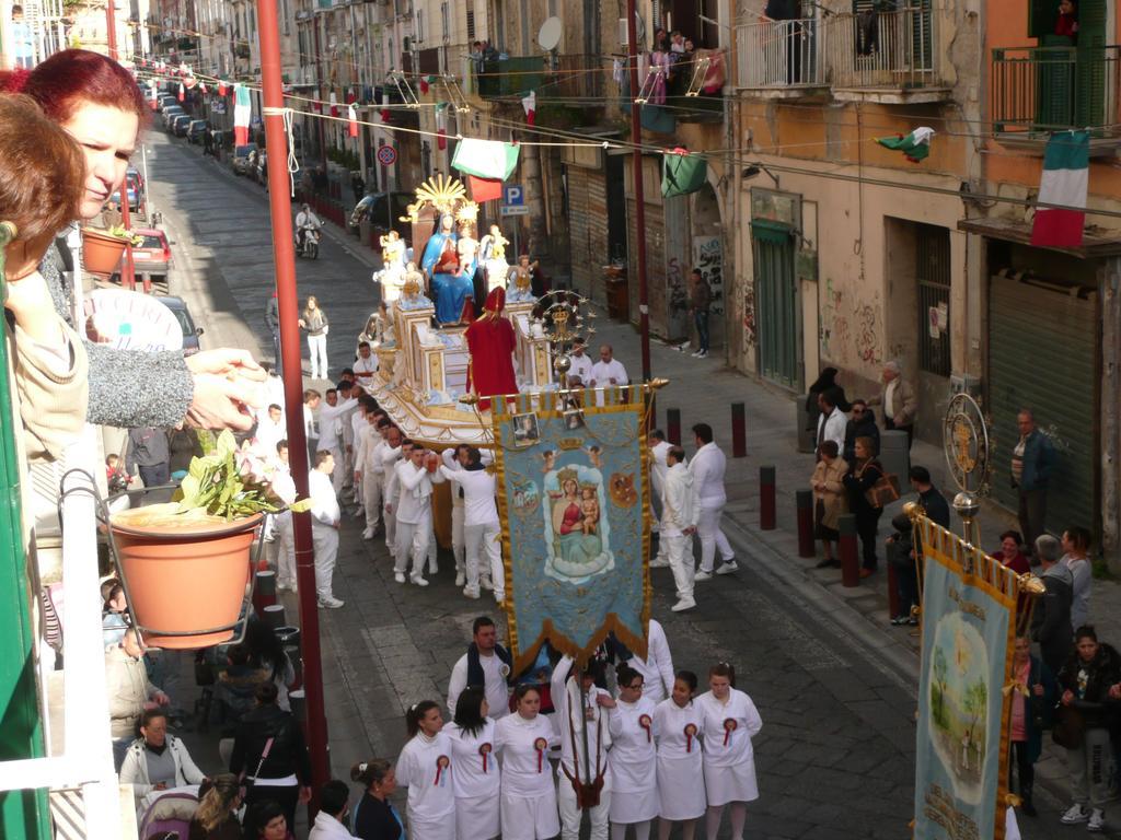 Herculis Domus Bed and Breakfast Ercolano Exterior foto