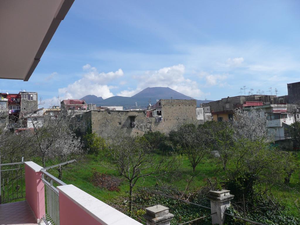 Herculis Domus Bed and Breakfast Ercolano Exterior foto