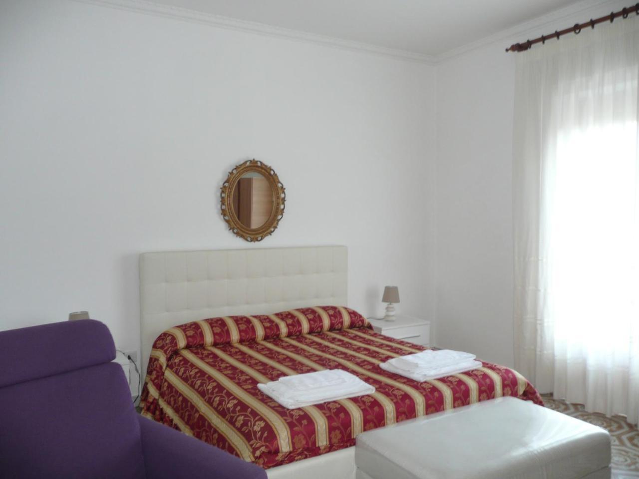 Herculis Domus Bed and Breakfast Ercolano Exterior foto